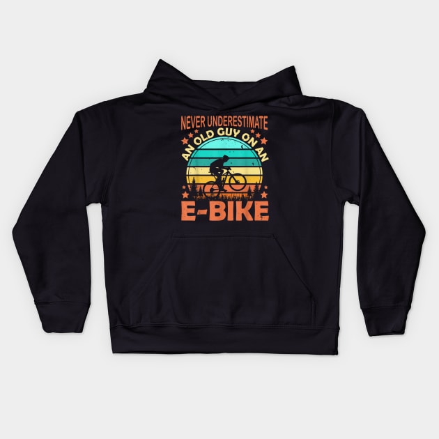 Never Underestimate A Old man With A Bicycle Kids Hoodie by rhazi mode plagget